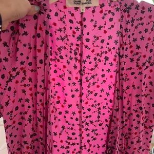 DVF wrap dress short sleeved